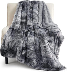 Bedsure Soft Fuzzy Faux Fur Throw Blanket, 640 GSM