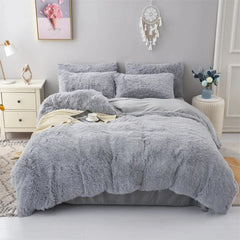 Super Soft and Luxurious Skin-friendly Three-Piece Bedding Set for Single and Double Beds, Includes Warm and Cozy Duvet Cover an