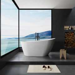 Glossy Acrylic Freestanding Soaking Bathtub with Chrome Overflow and Drain