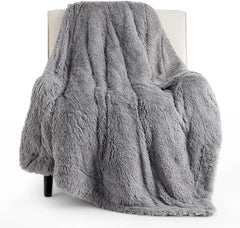 Bedsure Soft Fuzzy Faux Fur Throw Blanket, 640 GSM